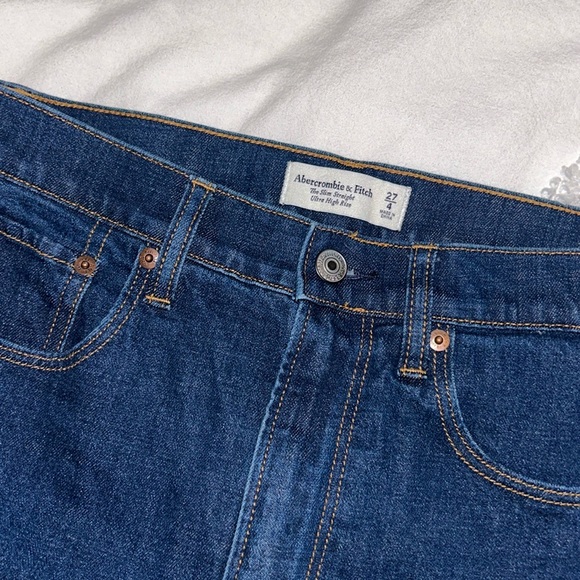 Abercrombie & Fitch Size 27 L:Regular The Slim Straight Ultra High Rise Jeans - Picture 7 of 7